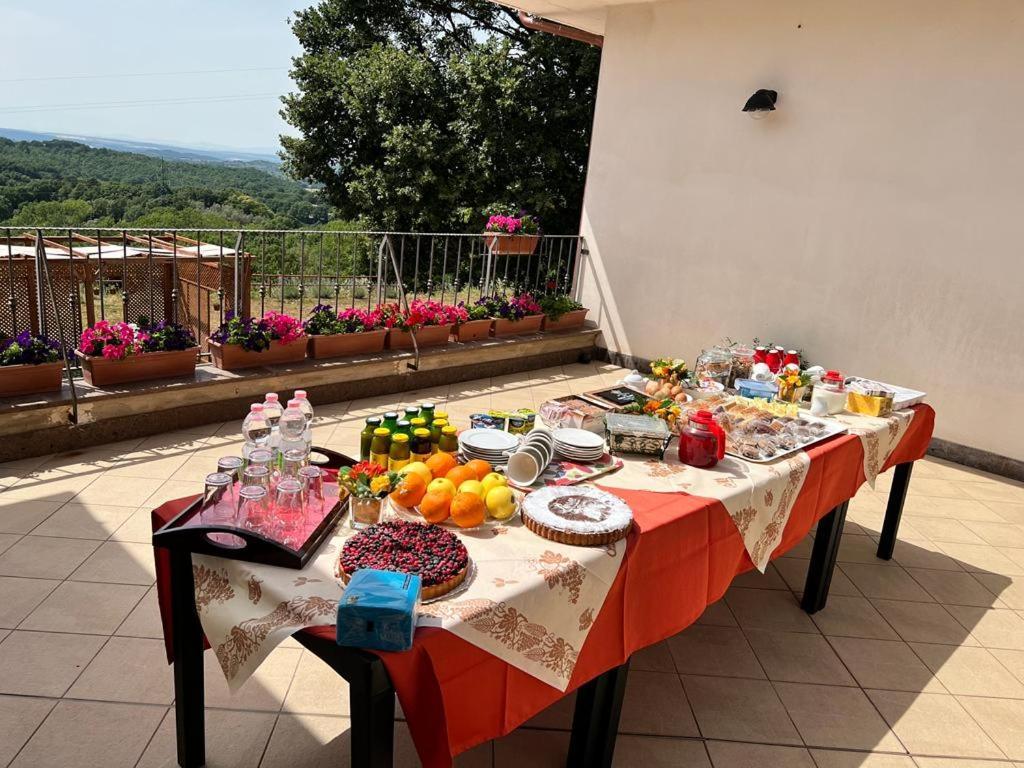 B&B Il Tramonto Barbarano Romano Екстер'єр фото